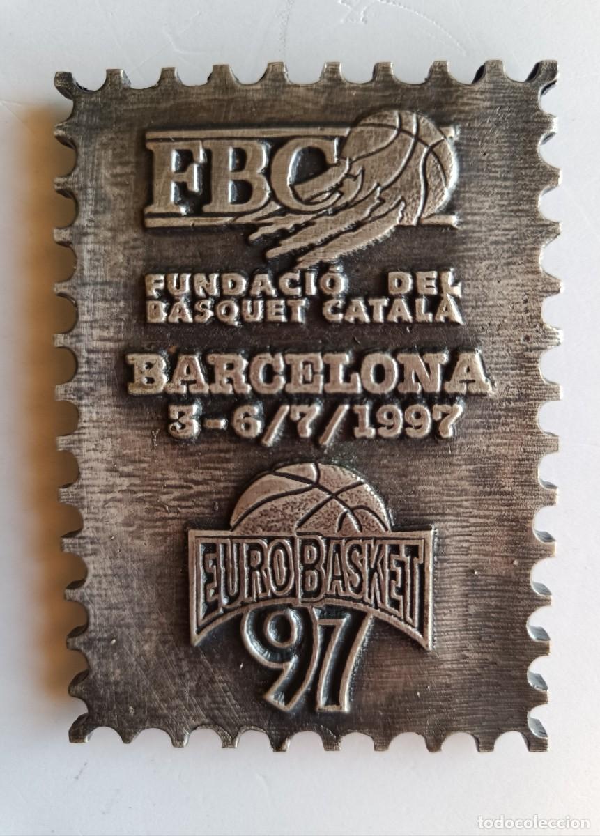 Sports collectibles: MEDALLA FUNDICI&Oacute;N 9x6,5 CM. - FILBASQUET'97 - FBC FUNDACI&Oacute; DEL BASQUET CATAL&Agrave; - EUROBASKET 97 - BARN