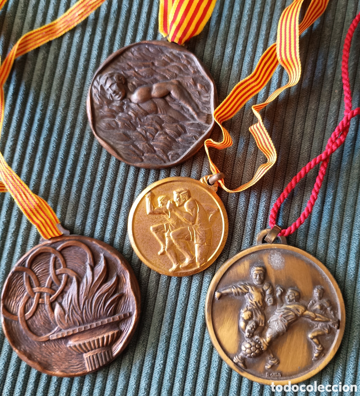 Sammelleidenschaft Sport: Lote 4 medalles deporte escolar.
