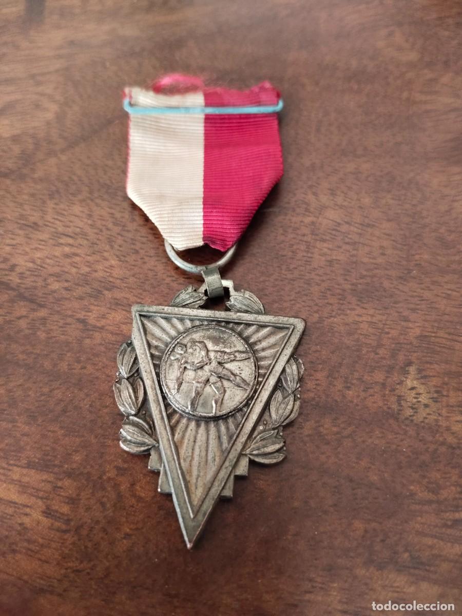 Collezionismo sportivo: Medalla de Judo, dise&ntilde;o Modernista.
