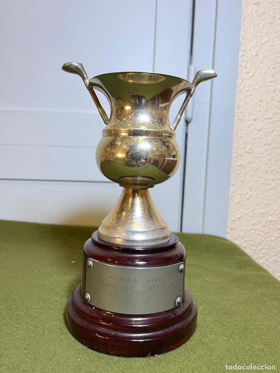 Sports collectibles: Antiguo trofeo de golf II Match Social Costa Dorada Reus 1994 &ndash; Badia Tarragona &ndash; Copa met&aacute;lica &ndash; 21