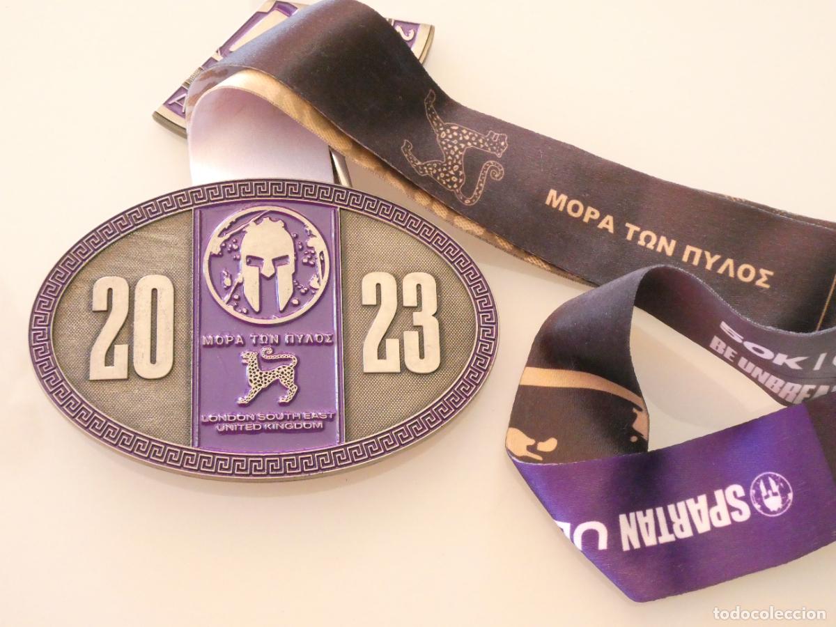 Coleccionismo deportivo: GRAN MEDALLA MEDALL&Oacute;N DEPORTE CARRERA ATLETISMO OBST&Aacute;CULOS CROSSFIT ULTRA SPARTAN LONDRES 2023 300GR