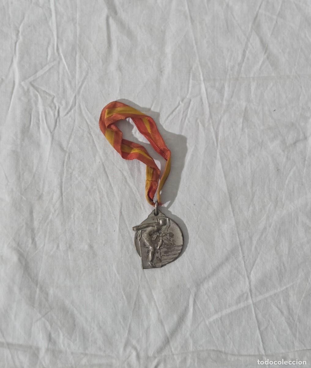 Coleccionismo deportivo: Antigua medalla de Nataci&oacute;n