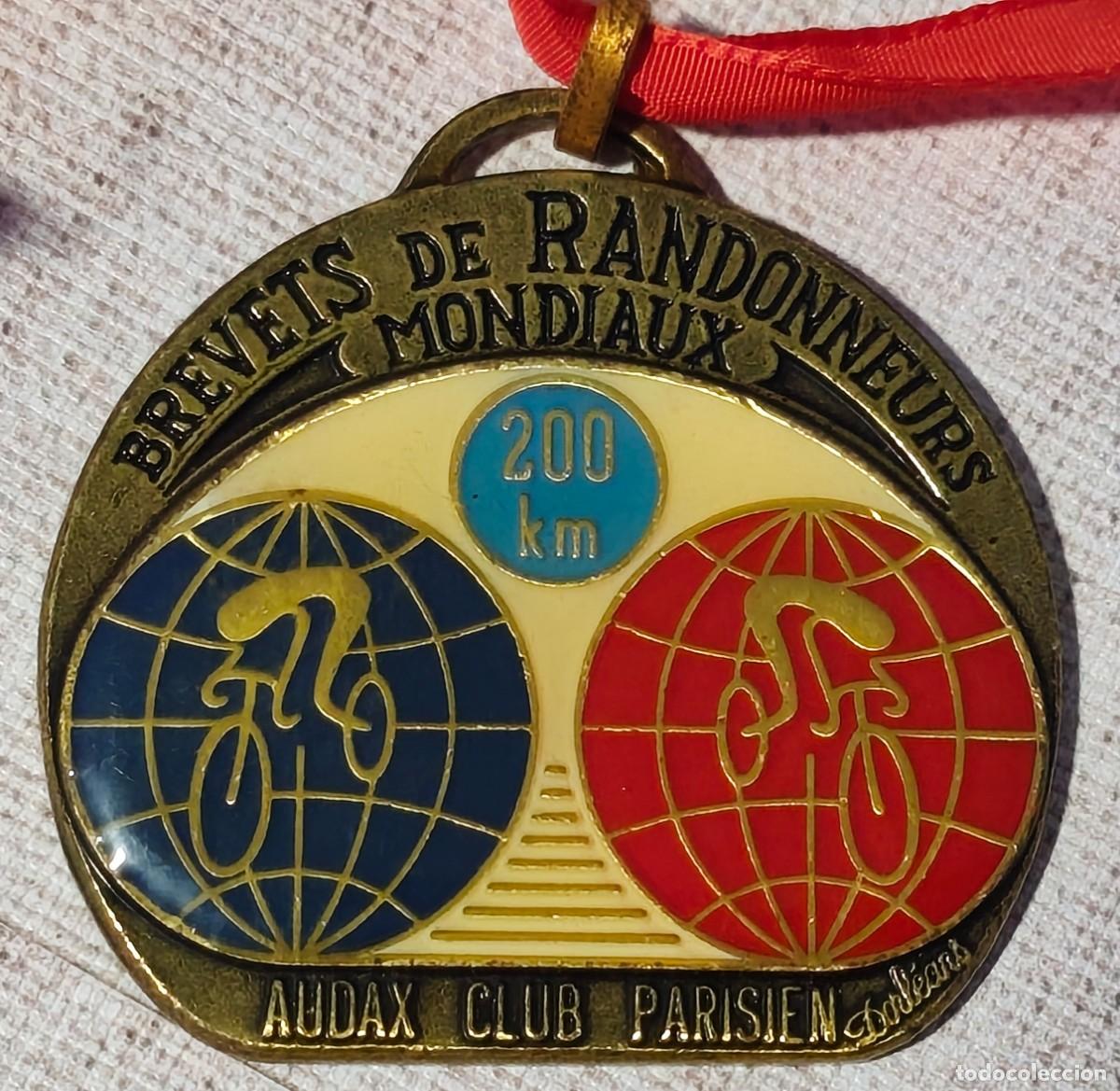 Collezionismo sportivo: MEDALLA MET&Aacute;LICA ESMALTADA: BREVETS DE RANDONNEURS MONDIAUX 200 KM. (PRUEBA CICLISTA DE RESISTENCIA)