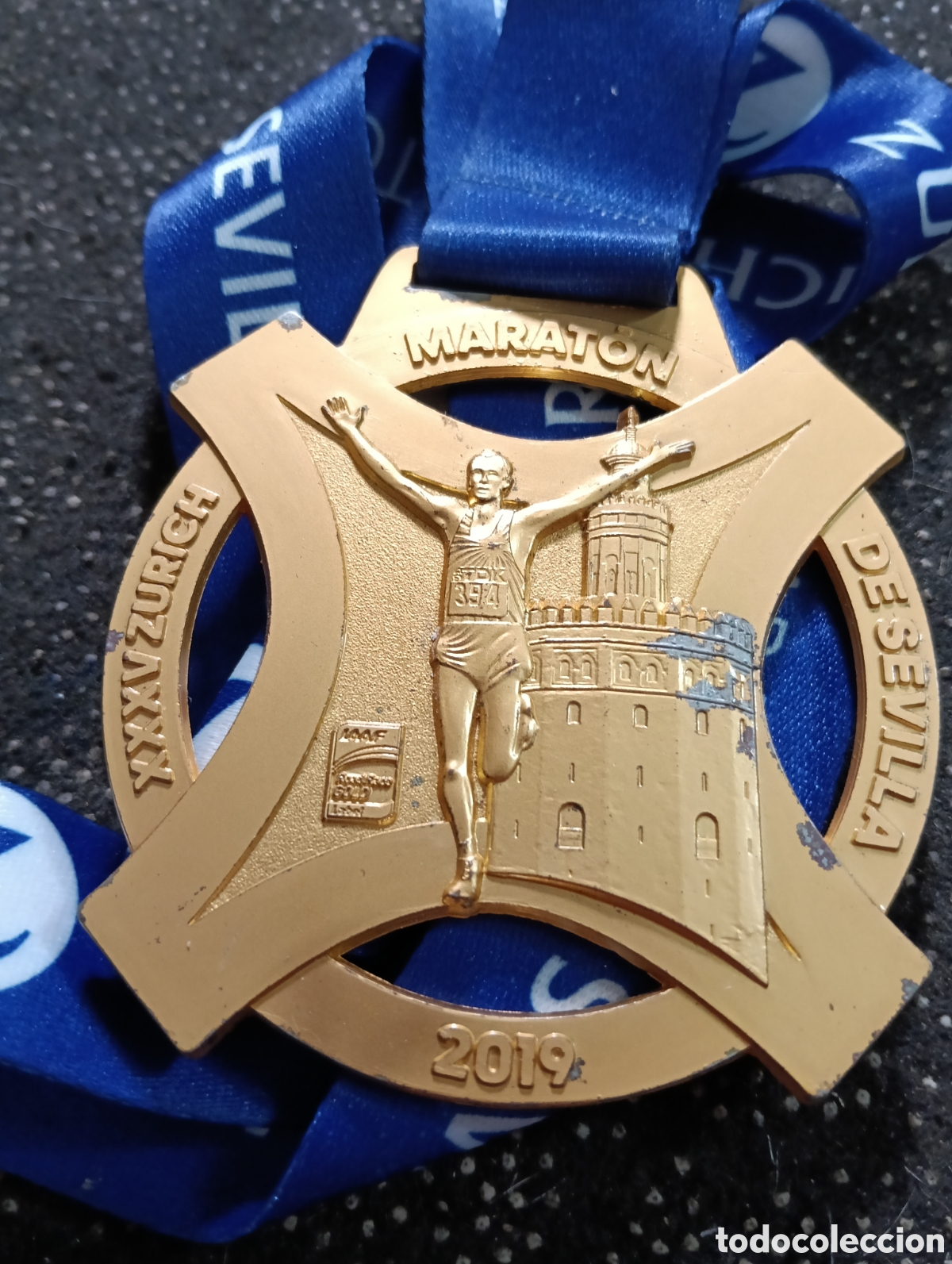 Coleccionismo deportivo: XXXV MARAT&Oacute;N DE SEVILLA 2019 ZURICH mide 7 cm de di&aacute;metro