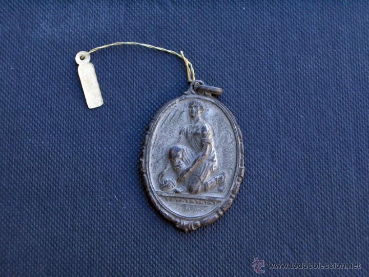 Sports collectibles: Medalla de futbol a&ntilde;os 20-30
