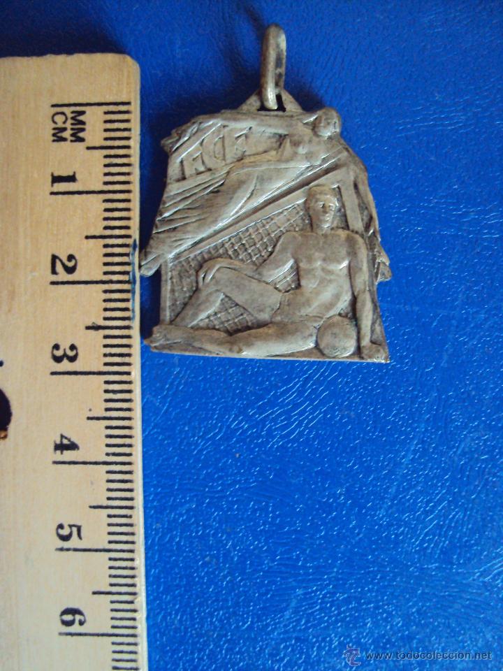 Collectionnisme sportif: (F-0726)MEDALLA CAMPEONATO REGIONAL DE AFICIONADOS,F.C.F.CAMPEON 1947,GRAU DEL SAN MARTI