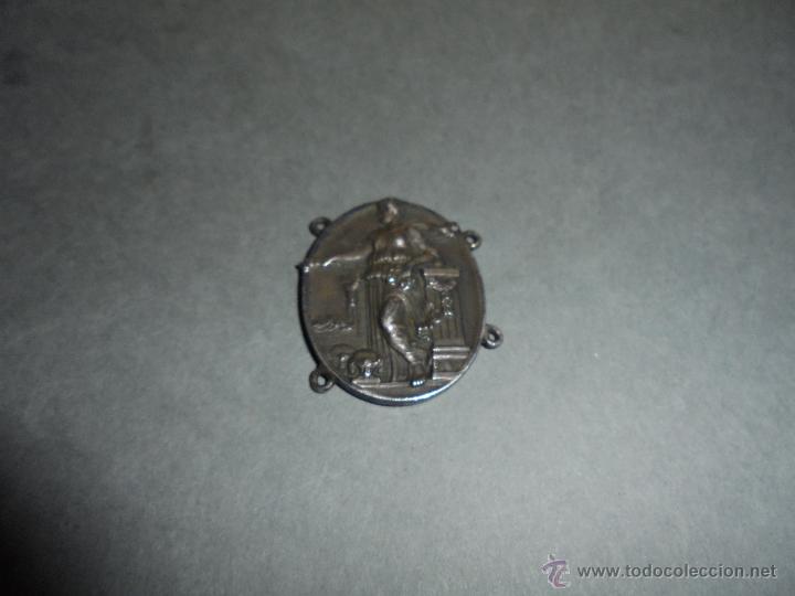 Sammelleidenschaft Sport: ANTIGUA MEDALLA DE PLATA -  C.N.A. OTO&Ntilde;O 1942. - 3,5X2,5 CM.