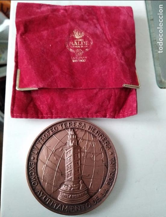 Collectionnisme sportif: Medalla trofeo Teresa Herrera La Coru&ntilde;a a&ntilde;o 2000 joyer&iacute;a Malde con funda