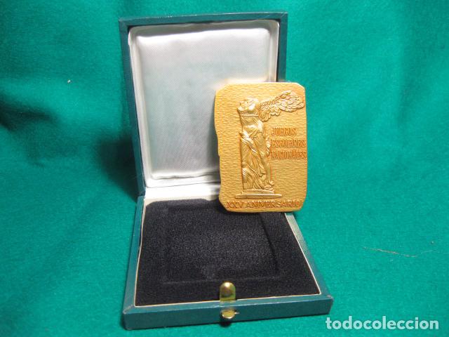 Coleccionismo deportivo: MEDALLA CON ESTUCHE CONMEMORATIVA XXV ANIVERSARIO DE LOS JUEGOS ESCOLARES NACIONALES - 1949 1973