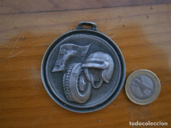 Coleccionismo deportivo: &iexcl;&iexcl;PRECIOSA MEDALLA &iexcl;&iexcl;AUTOMODELISMO,1 TROFEO CERVEZA,,SAN MIGUEL