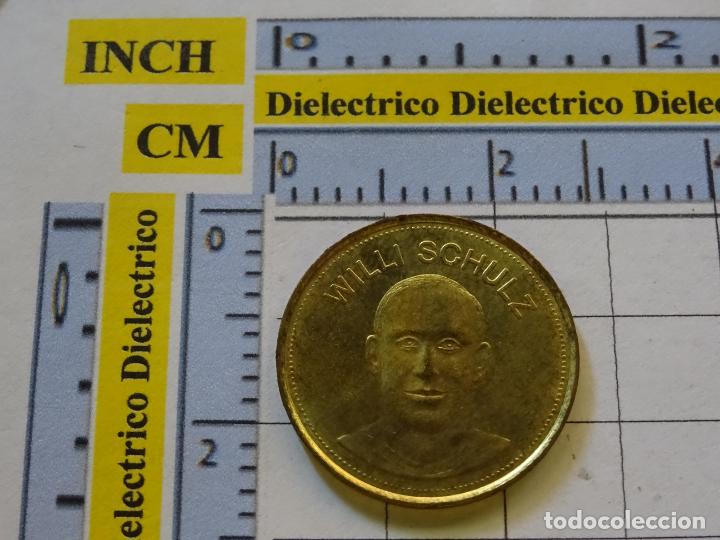 Collectionnisme sportif: MONEDA MEDALLA DE LA SELECCI&Oacute;N ALEMANA DE F&Uacute;TBOL. ALEMANIA 1969. JUGADOR WILLI SCHULZ. SHELL