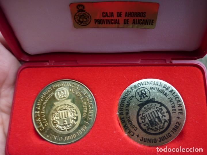 Coleccionismo deportivo: CAJA DE AHORROS PROVINCIAL DE ALICANTE MONEDA CONMEMORACI&Oacute;N MUNDIAL FUTBOL JUNIO / JULIO 1982