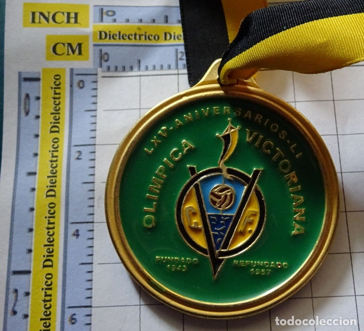 Sammelleidenschaft Sport: MEDALLA MEDALL&Oacute;N DE F&Uacute;TBOL MODESTO MALAGUE&Ntilde;O. CLUB F&Uacute;TBOL OL&Iacute;MPICA VICTORIANA M&Aacute;LAGA 2009. 40 GR
