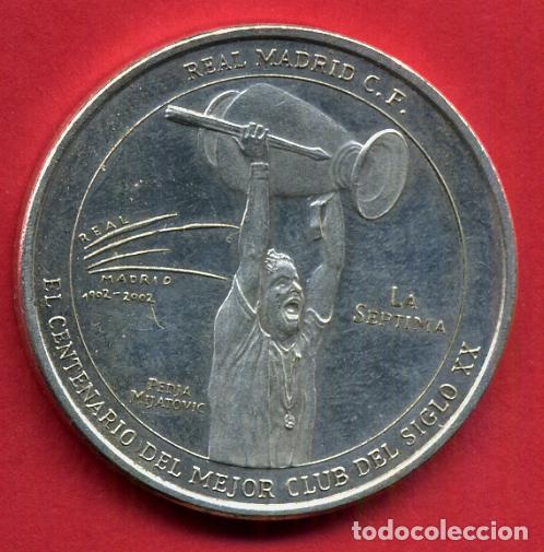 Coleccionismo deportivo: MEDALLA REALMADRID CONMEMORATIVA CENTENARIO MEJOR CLUB SIGLO XX PLATEADA ORIGINAL B30M
