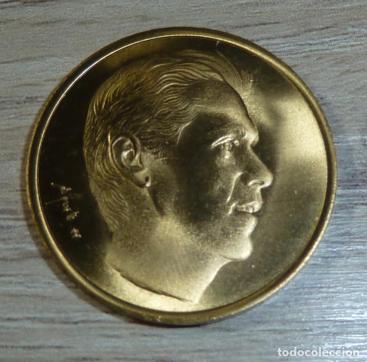 Coleccionismo deportivo: MONEDA METAL VALENCIA CF ESKURZA