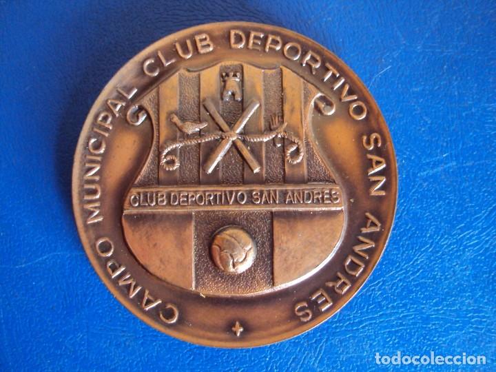 Sports collectibles: (F-200630)MEDALLA INAGURACION CAMPO MUNICIPAL DEPORTIVO SAN ANDRES 19-3-1970