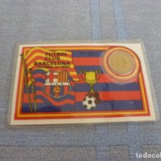 Coleccionismo deportivo: (BTA) FICHA(6,5 X 10,5)DEDICADA AL F.C. BARCELONA CON EL HISTORIAL DEL BARÇA Y MONEDA