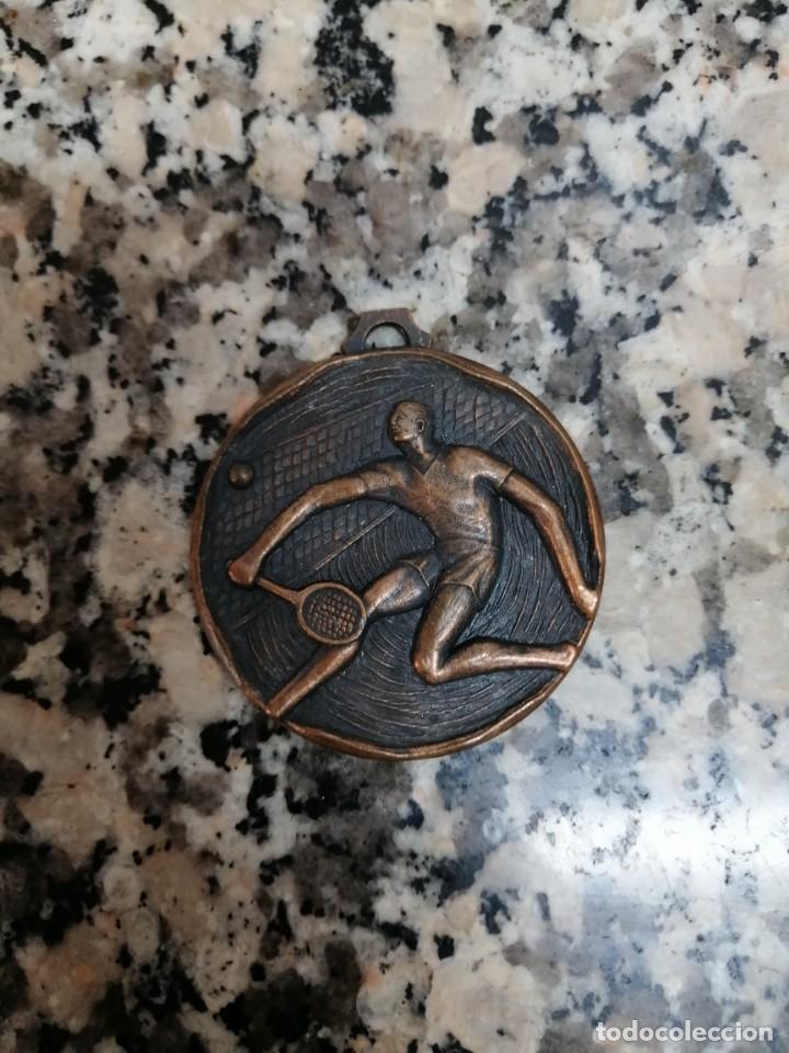 medalla. tenis. c. toro bravo 74 - Comprar Medallas deportivas antiguas,  Monedas y Trofeos de Fútbol en todocoleccion - 307065553