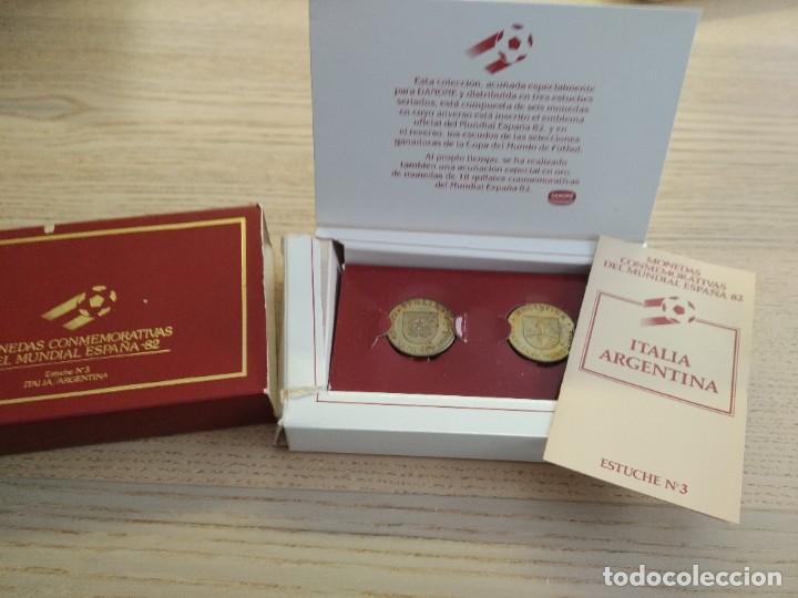 Coleccionismo deportivo: Monedas conmemorativas del mundial Espa&ntilde;a 82. Danone. Estuche n3 Italia Argentina