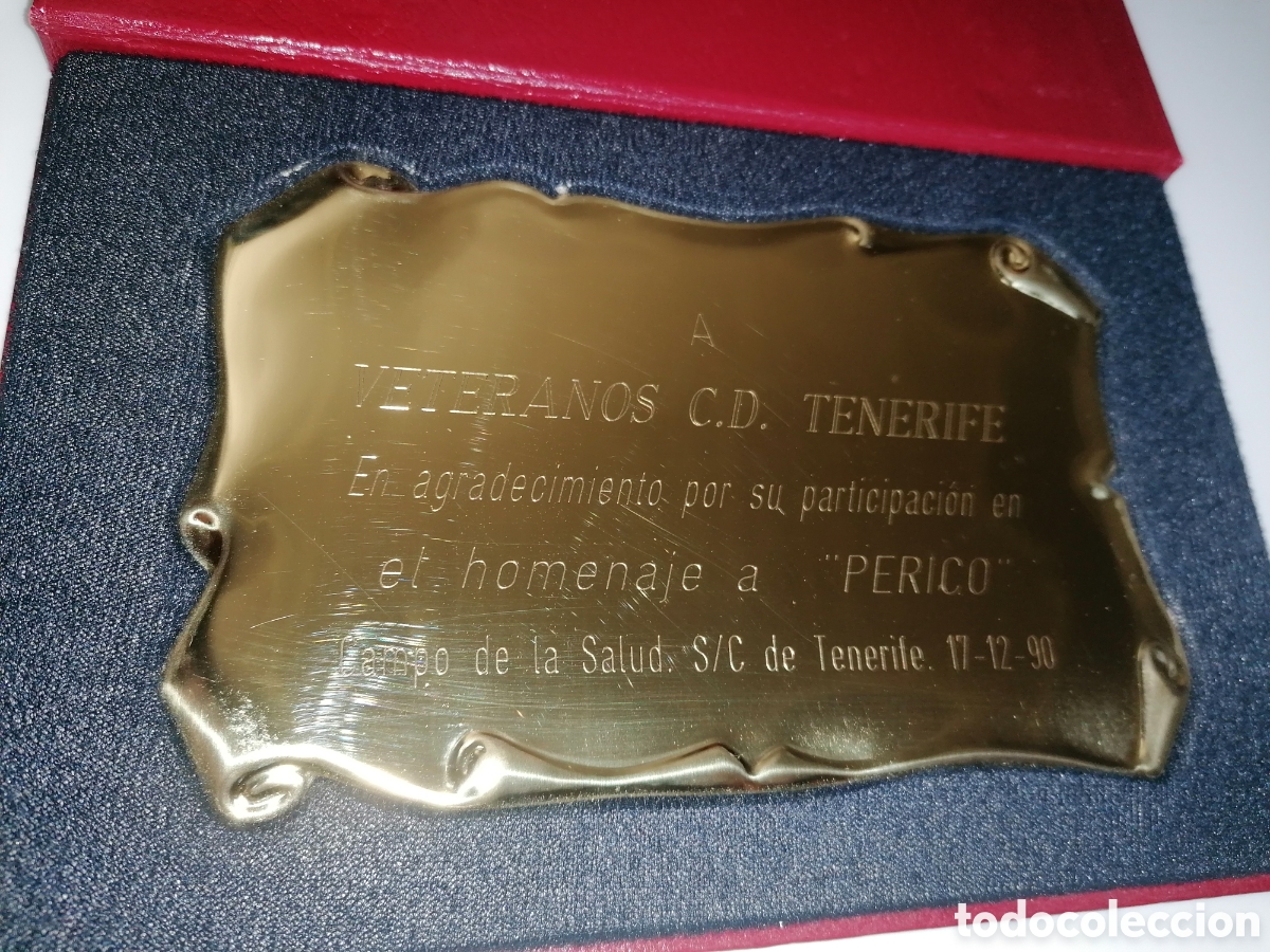Collectionnisme sportif: Placa a veteranos CD TENERIFE por homenaje a PERICO. 1990