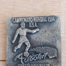 Coleccionismo deportivo: MEDALLA CAMPEONATO MUNDIAL 1984. U.S.A. FUTBOL COLECCION PABLO ORNAQUE FUTBOLART EXP CHICAGO. MINCAR