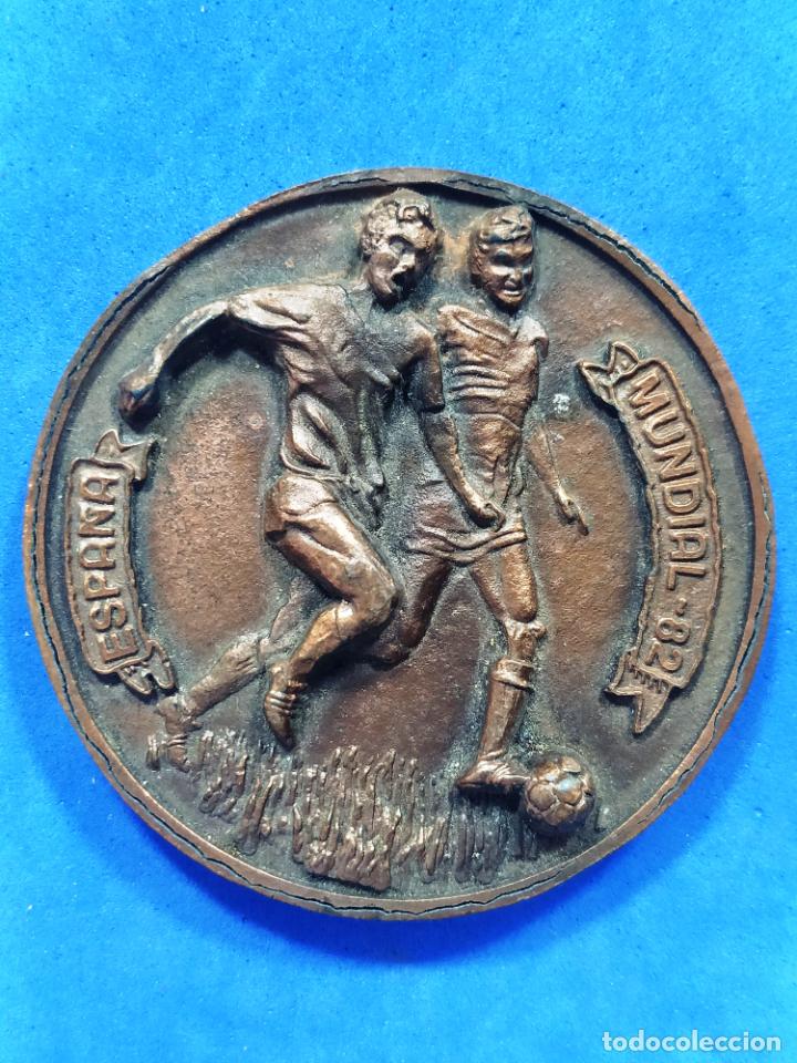 Coleccionismo deportivo: Moneda o Medalla Del mundial de Espa&ntilde;a 82 Copa del mundo 1982 Sede Barcelona