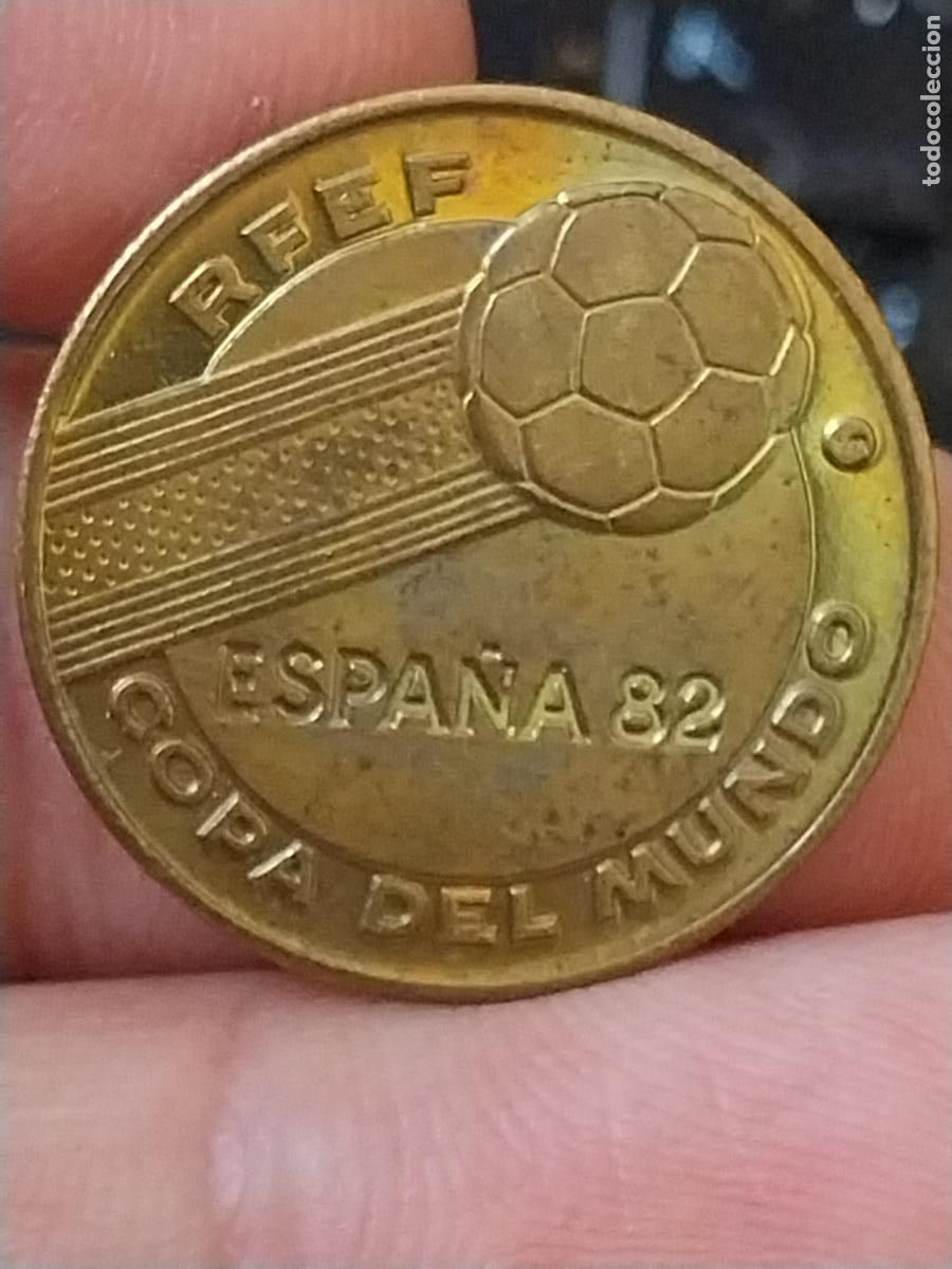 Coleccionismo deportivo: MONEDA DANONE R F E F ESPA&Ntilde;A 82 BRASIL TRICAMPEON MONEDA PROMOCIONAL YOGUR TOKEN