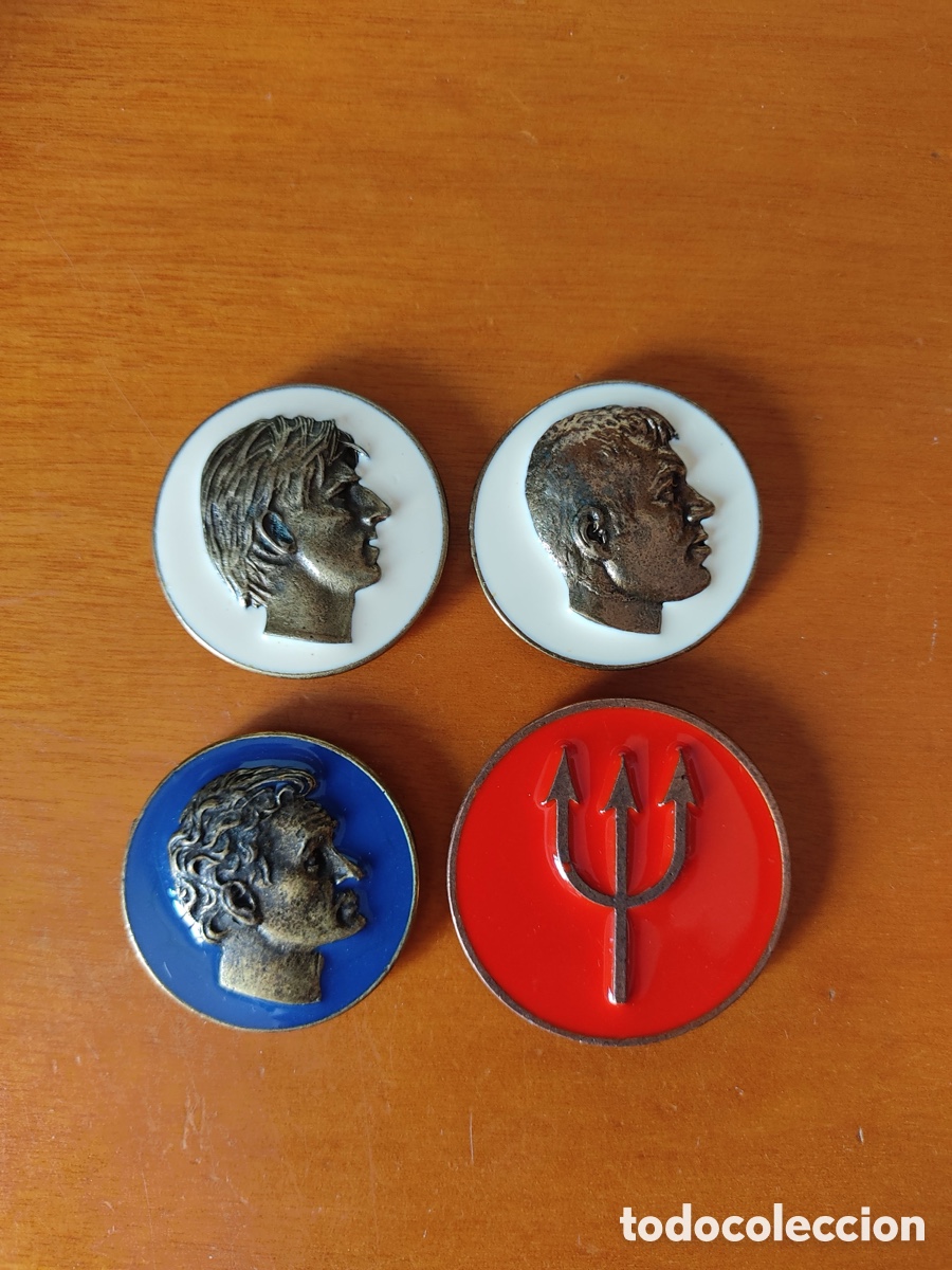 Sports collectibles: Chapas Valencia C.F.
