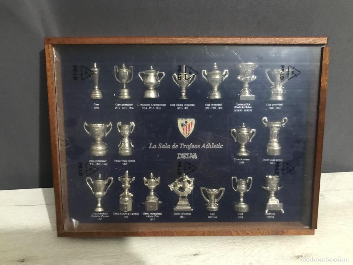 Coleccionismo deportivo: Expositor en miniatura la sala de trofeos del Athletic de Bilbao
