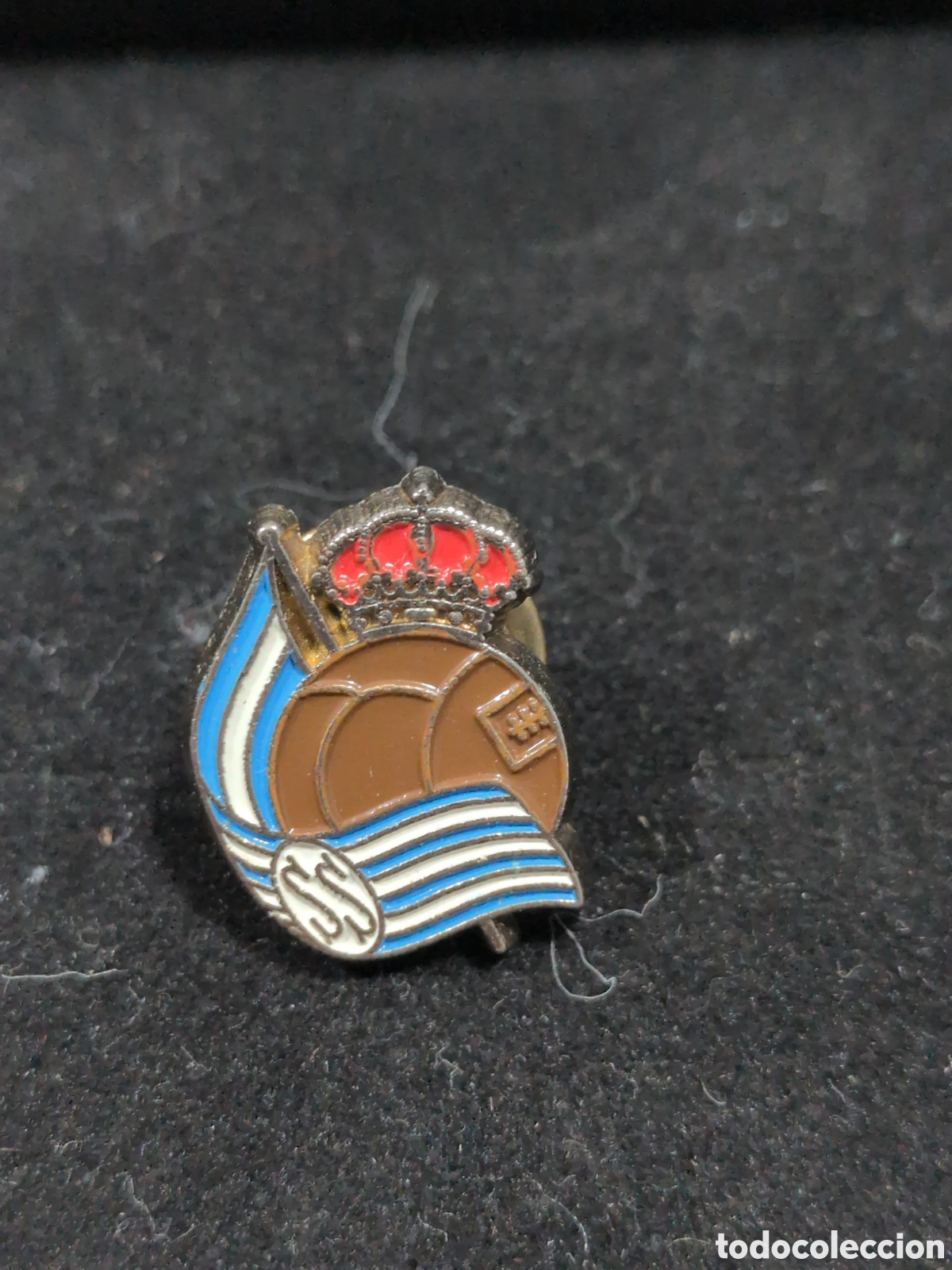 Colecionismo desportivo: Antigua insignia de la Real Sociedad