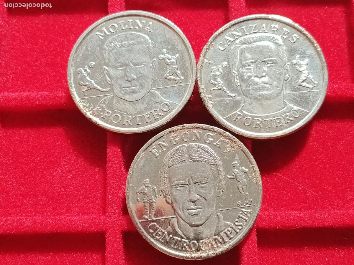 Colecionismo desportivo: 3 medallas de la selecci&oacute;n espa&ntilde;ola de f&uacute;tbol