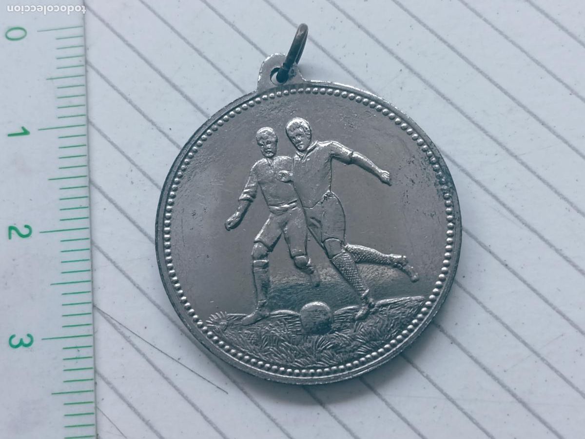Coleccionismo deportivo: Medalla antigua de f&uacute;tbol