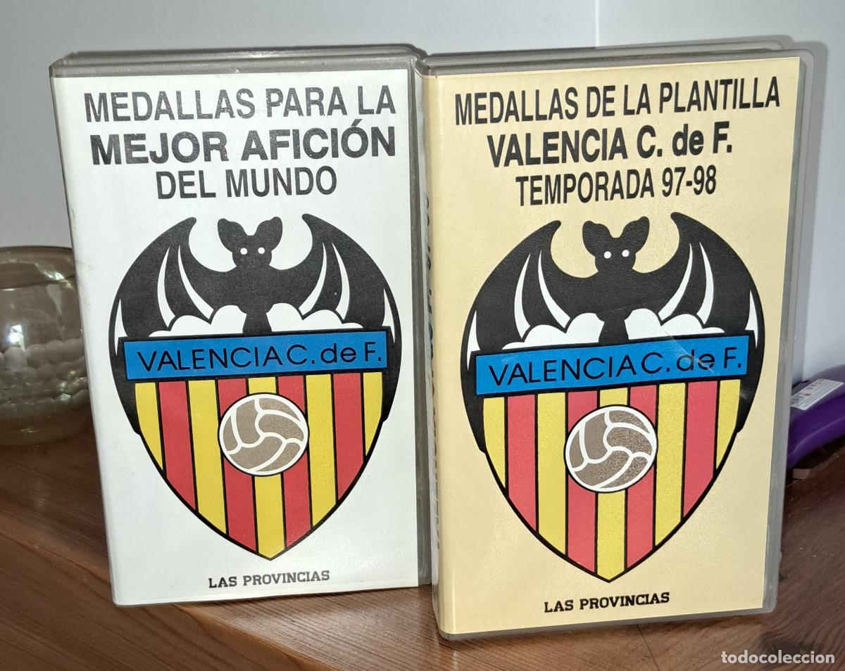 Coleccionismo deportivo: MEDALLAS DEL VALENCIA - TEMP. 97/98 - MEDALLAS DE LA PLANTILLA Y MEDALLAS PARA LA MEJOR AFICI&Oacute;N