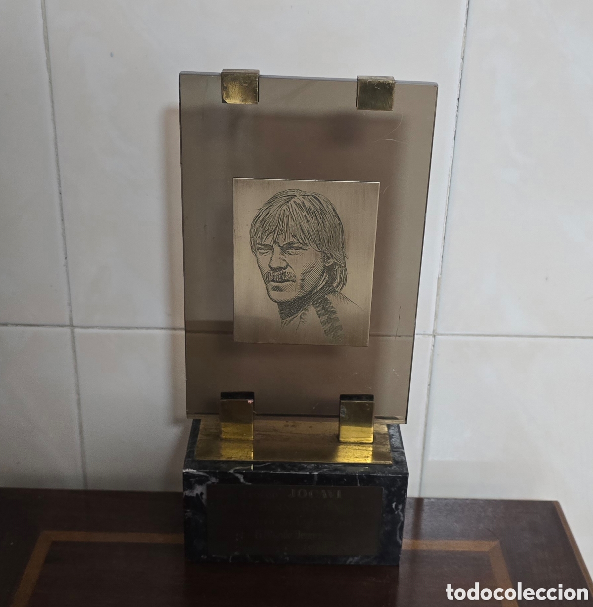 Sports collectibles: CURIOSO TROFEO JOCAVI EL MUNDO DEPORTIVO FIGURA DE LA LIGA 1986-87 JUGADOR F.C. BARCELONA MIGUELI