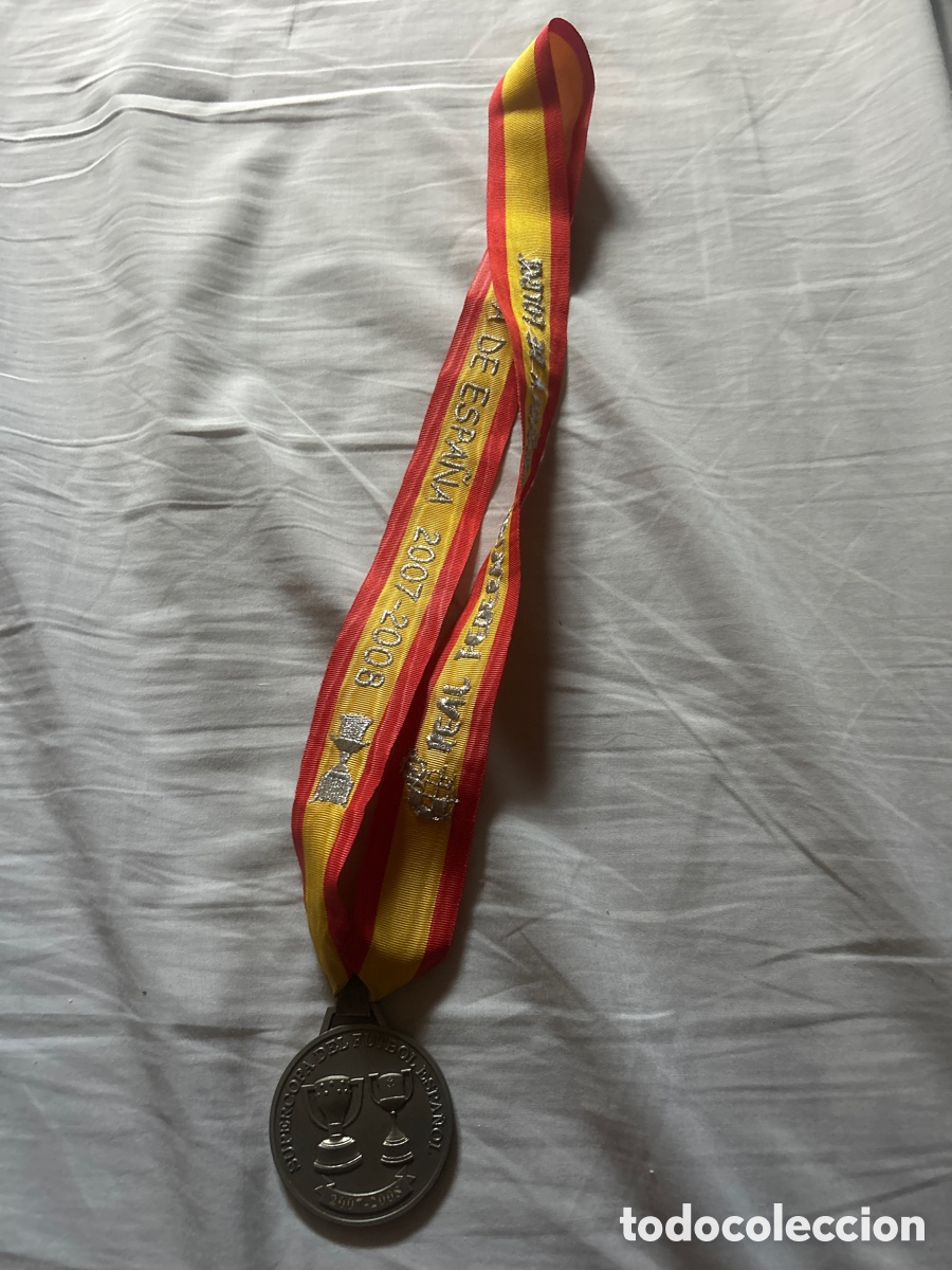 Collectionnisme sportif: Medalla campe&oacute;n Supercopa de Espa&ntilde;a a&ntilde;o 2007-2008 REAL Y AUT&Eacute;NTICA