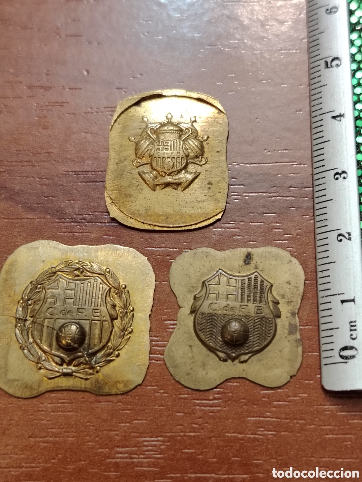 Collectionnisme sportif: Muestras de insignias originales del F&uacute;tbol Club Barcelona