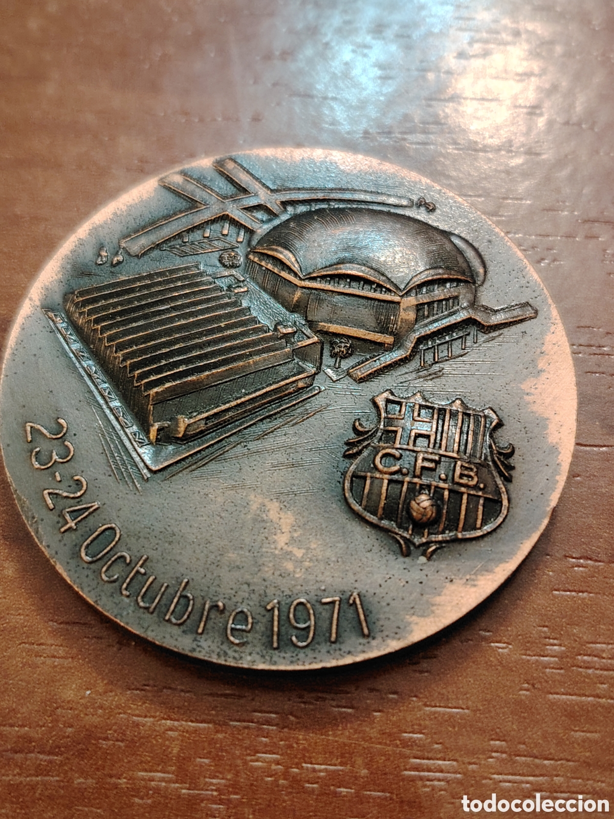 Coleccionismo deportivo: Medalla F&uacute;tbol Club Barcelona 1971