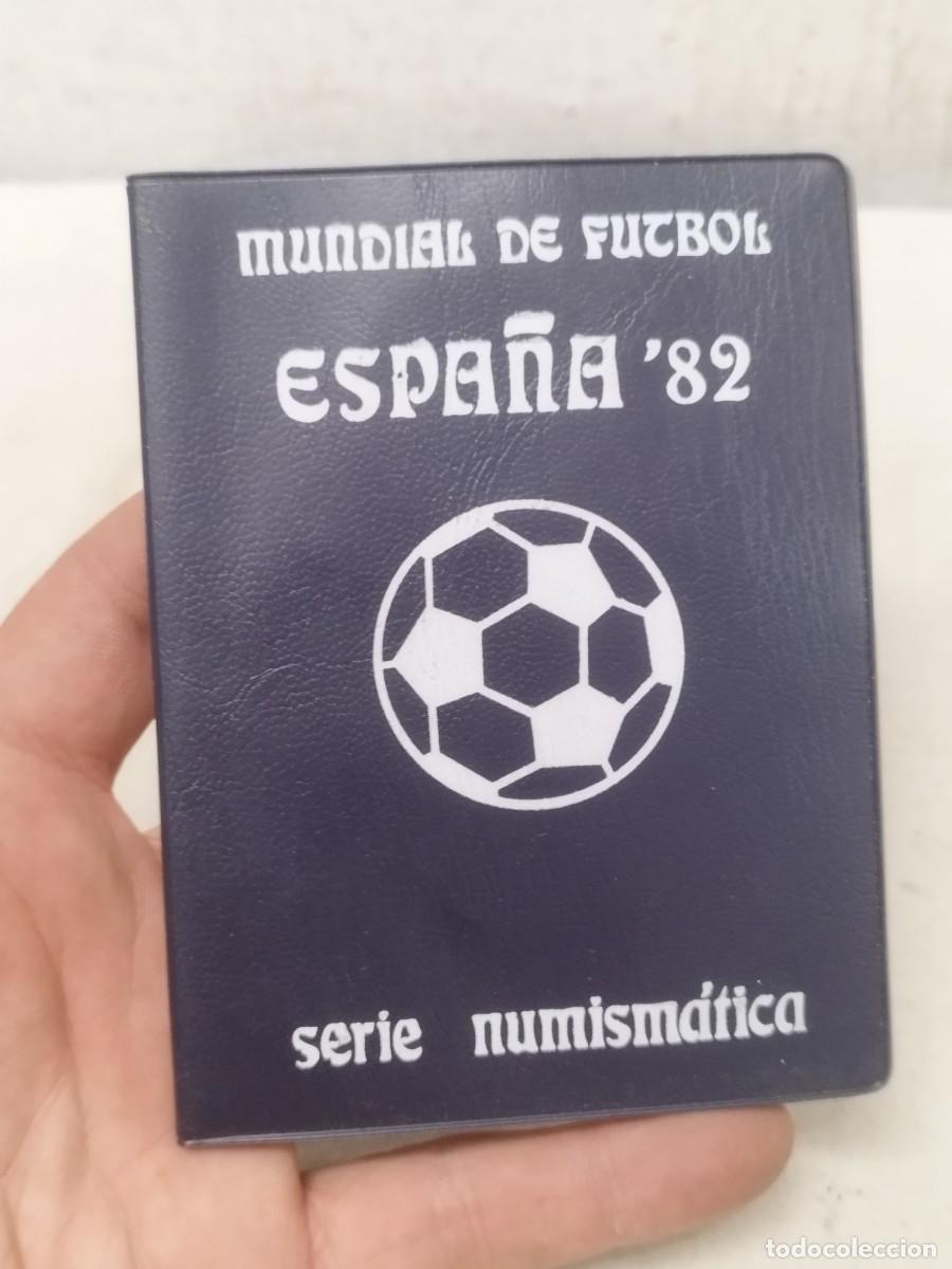 Coleccionismo deportivo: Coleccion de 6 monedas del mundial espa&ntilde;a 82. Futbol, serie numism&aacute;tica. Pesetas, 100, 2-50, 5, 1.