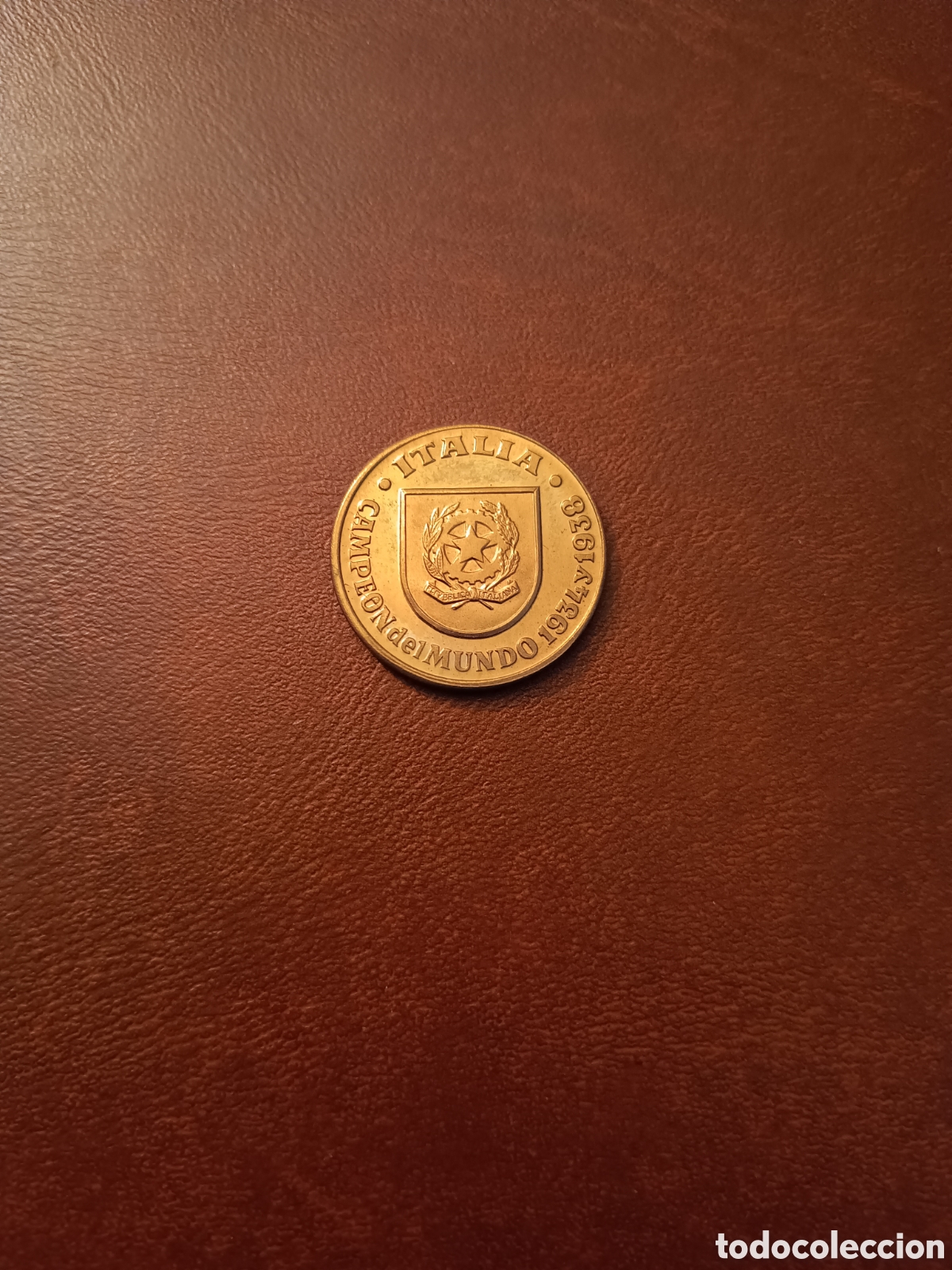 Colecionismo desportivo: MEDALLA COPA DEL MUNDO, ESPA&Ntilde;A 82, R.F.E.F. CAMPEON DEL MUNDO ITALIA 1934-38, DIAMETRO 24 MM