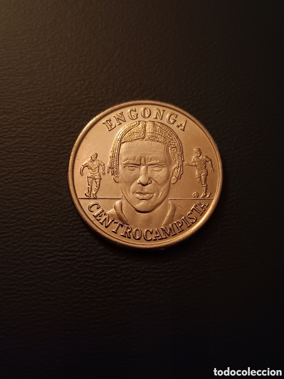 Colecionismo desportivo: ENGONGA - LA COLECCI&Oacute;N OFICIAL DE MEDALLAS DE LA SELECCI&Oacute;N FUTBOL 2000