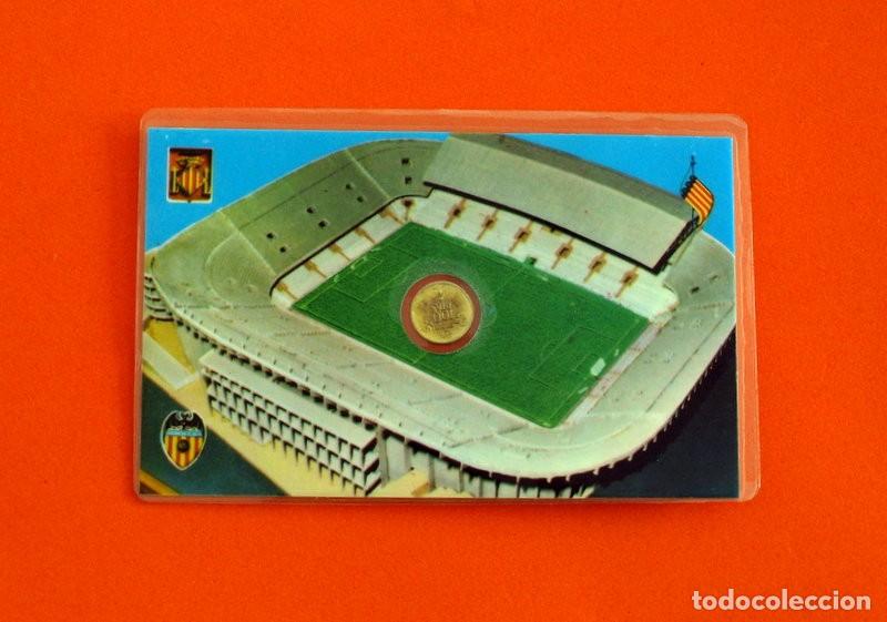 Coleccionismo deportivo: Estadio Luis casanova, Valencia - Espa&ntilde;a 82, 1982 - Ficha plastificada, con mini moneda