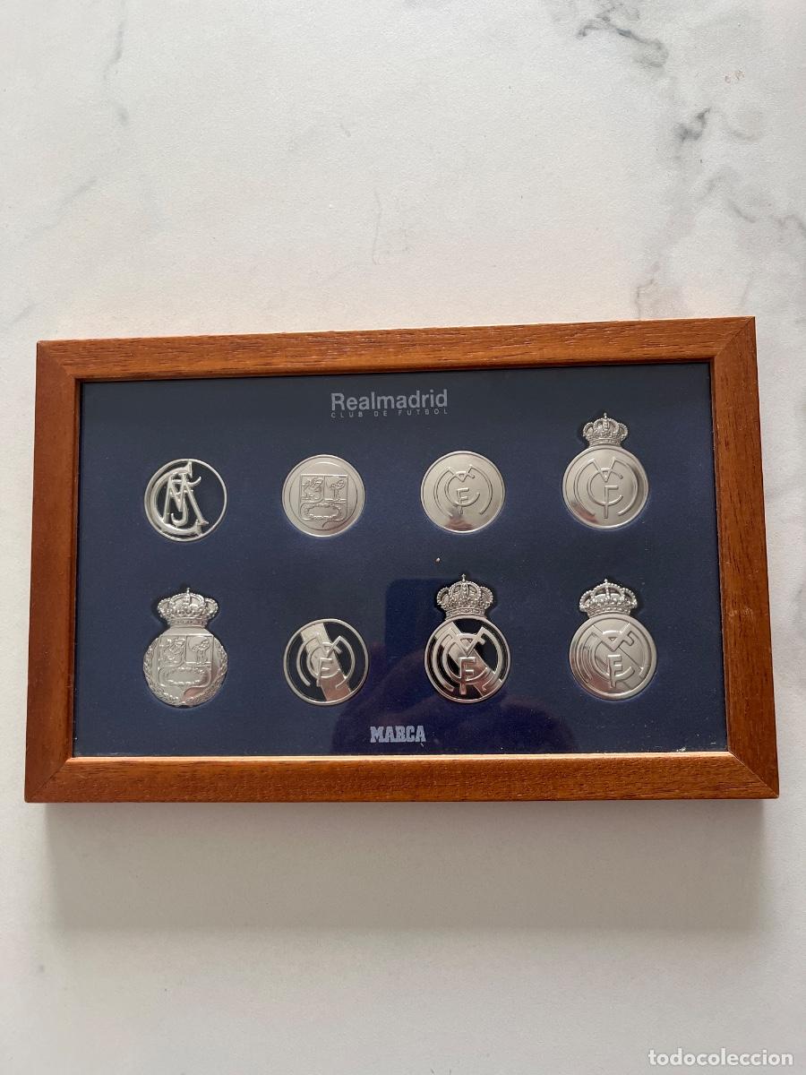 Coleccionismo deportivo: Cuadro con los escudos Del Real Madrid.