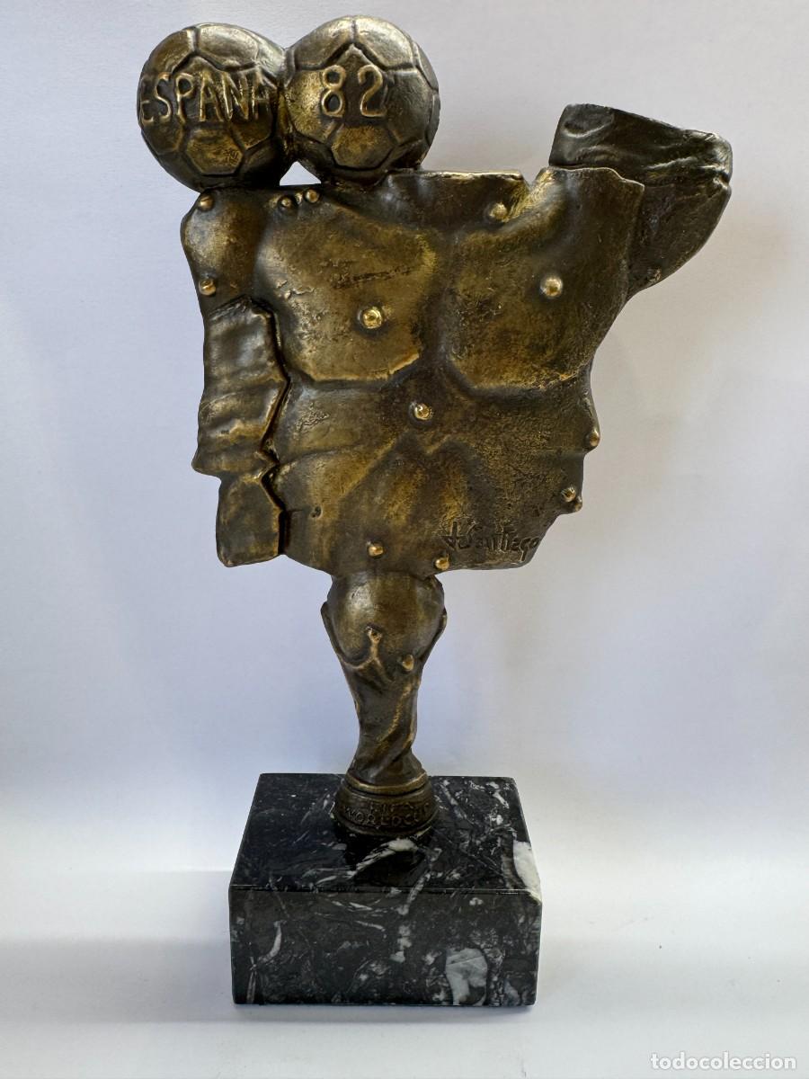 Coleccionismo deportivo: Escultura bronce mundial futbol Espa&ntilde;a 82 FIFA World Cup, edici&oacute;n limitada, Santiago de Santiago