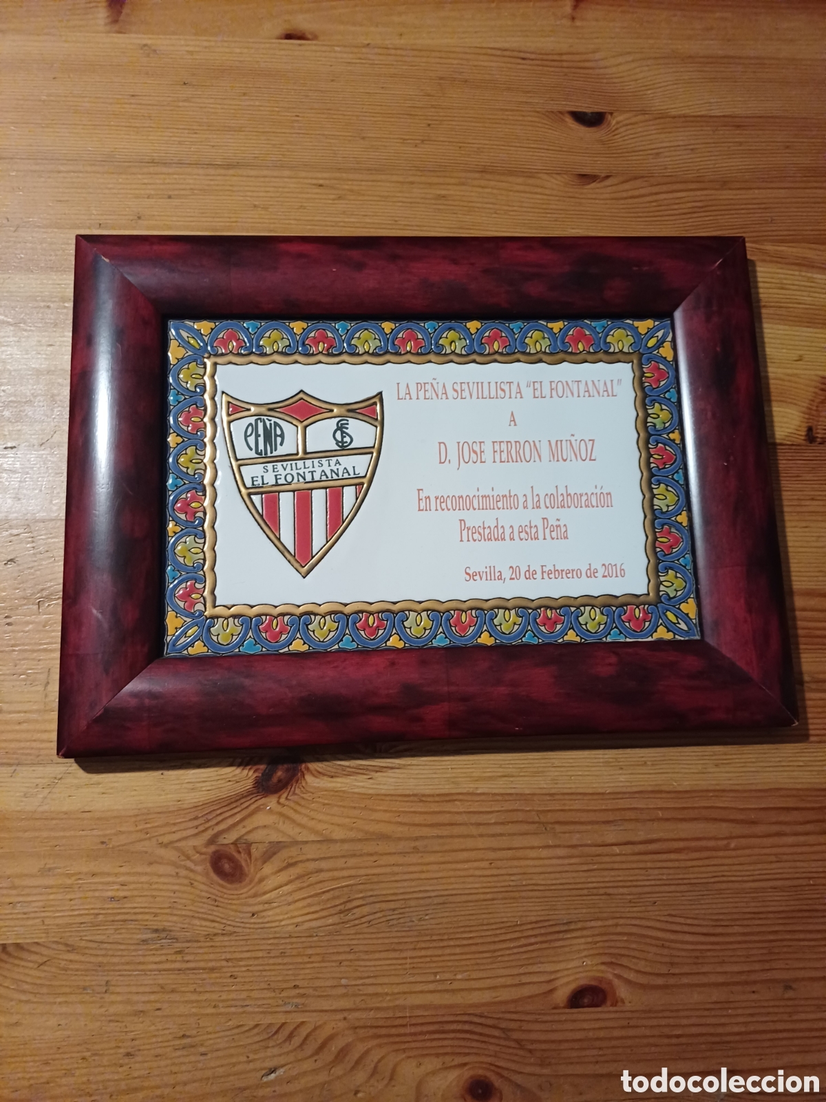 Collezionismo sportivo: Placa ceramica Sevilla Futbol Club Pe&ntilde;a Sevillista El Fontanal azulejo enmarcado escudo