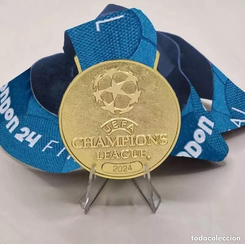 Collezionismo sportivo: Medalla del Real Madrid Londres 2024 Final de la Champion de F&uacute;tbol UEFA