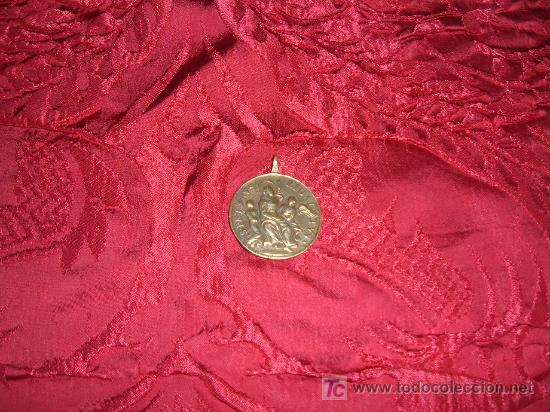 Medaglie storiche: Medalla,S Petrus regal tus y reverso agrimis neis stratum meun rigabo.S XVIII