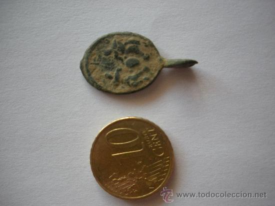 Medallas hist&oacute;ricas: Peque&ntilde;a medalla medieval a catalogar - Foto 2