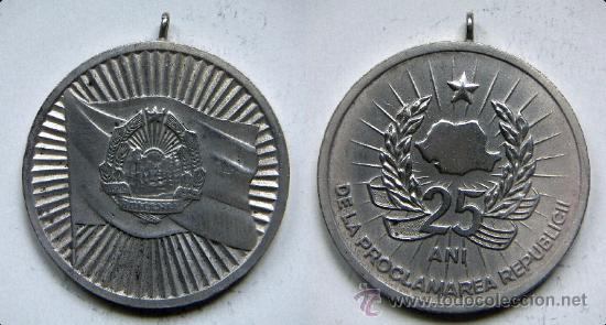 MEDALLA DE RUMANIA 25 ANI PROCLAMAREA REPUBLICII (Numismática - Medallería - Histórica)