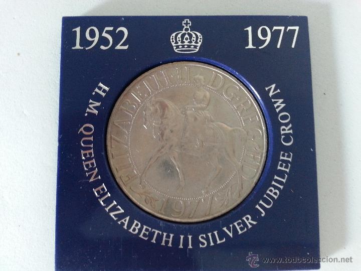 Medallas hist&oacute;ricas: MEDALLA DE H.M.QUEEN ELIZABETH II SILVER JUBILEE CROWN-1952-1977 CON SU ESTUCHE