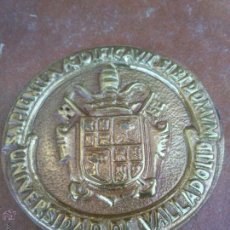 Medallas históricas: MEDALLA MEDALLON UNIVERSIDAD DE VALLADOLID POR AMBAS CARAS. Lote 46009315